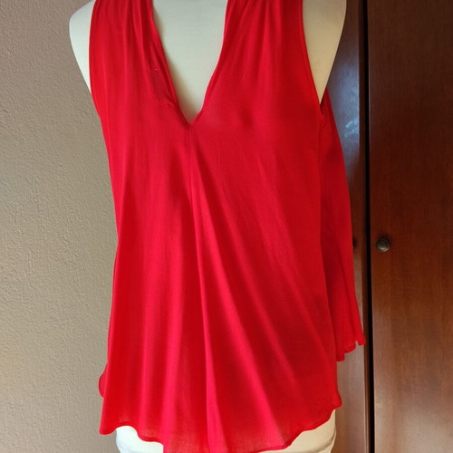 Bershka red airy blouse with open back like new, M/L