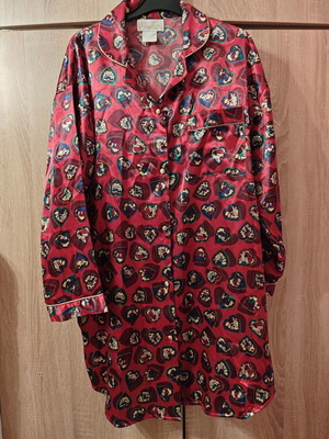 Red satin nightdress with heart pattern like new, size M