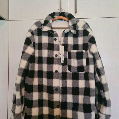Zara checked teddy coat new with tag, size L-XL