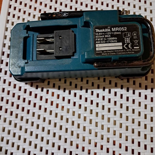 Makita MR052 cordless radio 12V max CXT