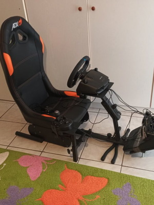 Racing simulator like new, complete set