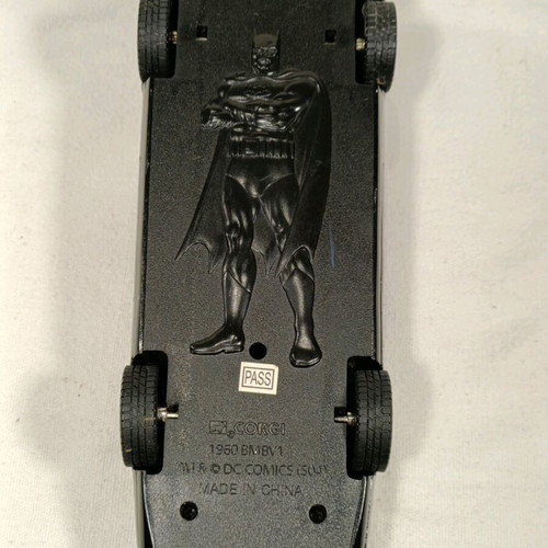 Batmobile Corgi 1969 vintage metal toy car used