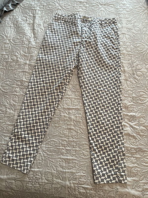 Women's pencil pants like new, gray and white geometric pattern, size M