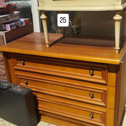 Small dresser used, almost like new condition