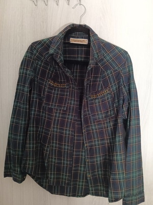 Stradivarius women's plaid shirt medium used, multicolor