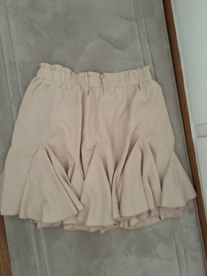 Airy skirt new with elastic waist, size L