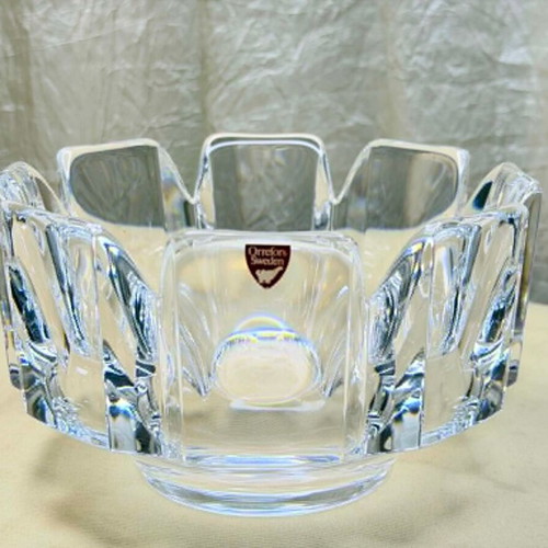 Orrefors Corona Crystal Bowl vintage by Lars Hellsten like new