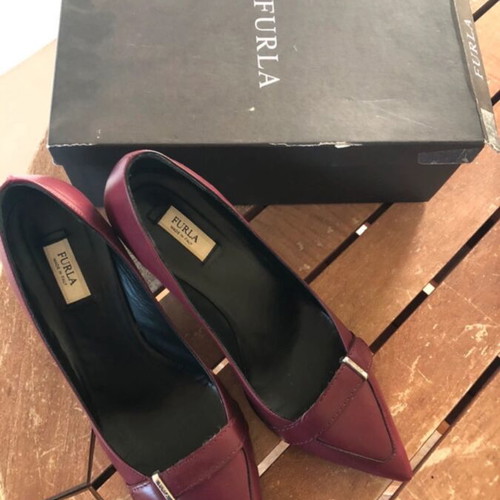 Furla burgundy shoes size 40 like new with 8cm heel
