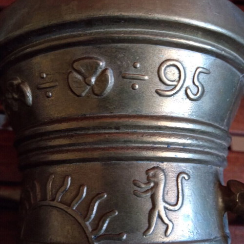 Copper mortar used with embossed decorations