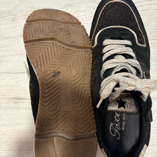 Γυναικεία sneaker αθλητικά Rococo 39 σαν καινούργια, μαύρο και χρυσαφί