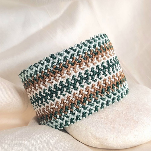 Handmade macrame bracelet 4 cm wide, brown and green, new