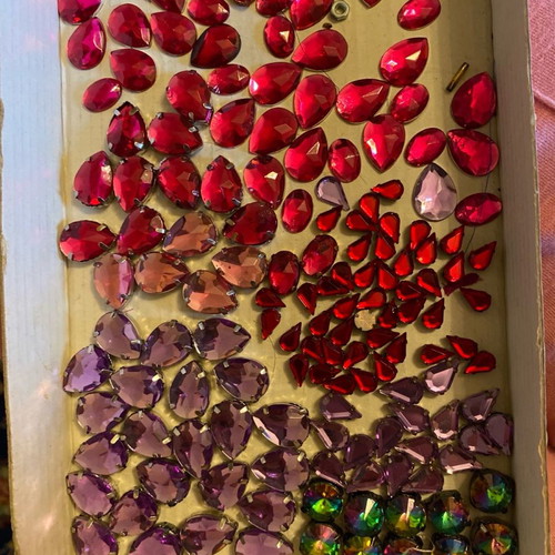 Crystals for embroidery used, various colors and shapes