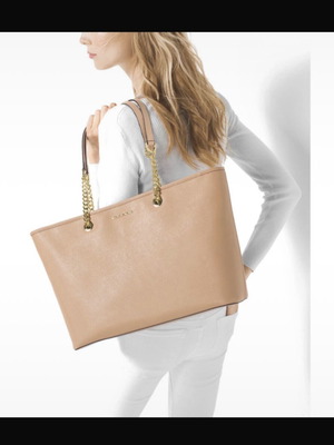 Michael Kors Τσάντα ώμου καινούργια με καρτελάκια, μπεζ
