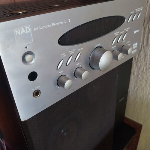 Sound system used with 6 Dolby speakers