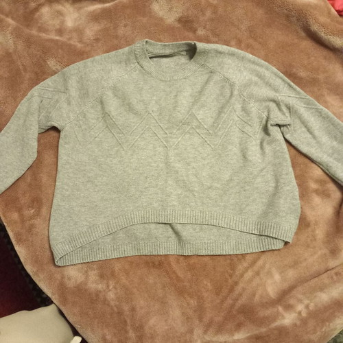 Grey crop sweater like new, women's L/XL