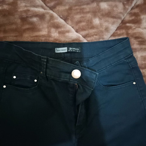 Stradivarius high-waisted black pants used, size 34