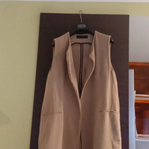 Zara women's long vest like new, beige, size M