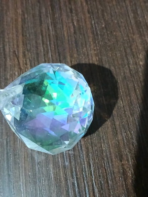 Decorative crystal sphere rainbow feng shui like new, 6cm