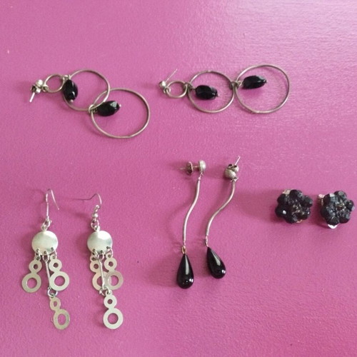 Earrings like new, set