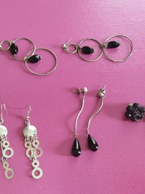 Earrings like new, set