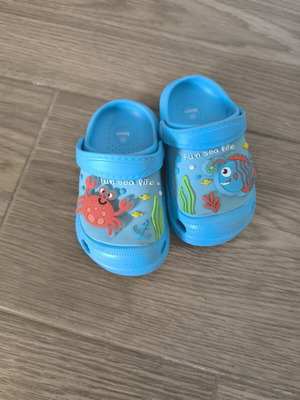 Blue clogs, size 24