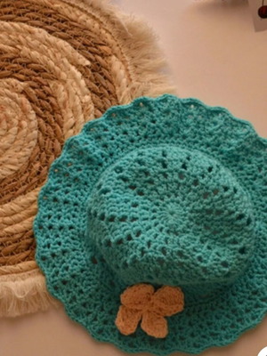 Children's hat knitted handmade green size S new