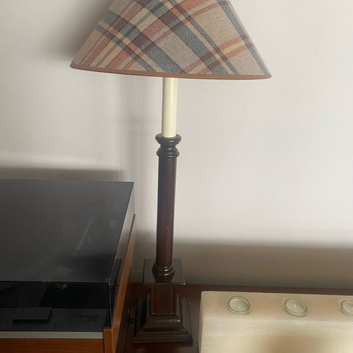 Table lamp like new with plaid shade and wooden base