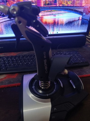 Saitek Cyborg EVO USB joystick with original box