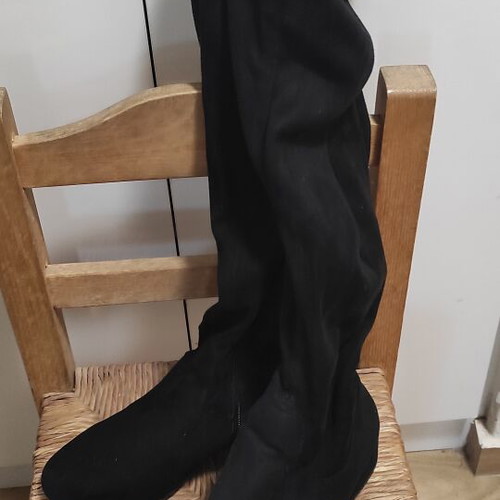 Over the knee boots like new, size 39, black