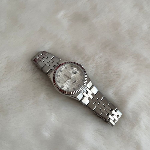 Women's Watch silver, new, timeless style