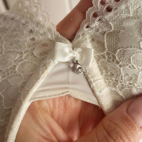 Esmara white lace bra 75B like new
