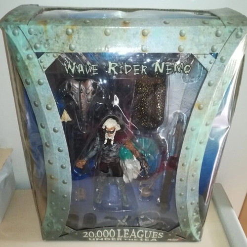 Mezco Captain Nemo 20,000 Leagues Under The Sea 5' figure new