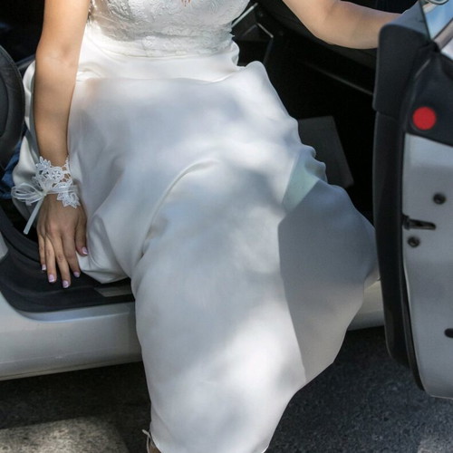 Demetrios wedding dress L931 Oreasposa like new, white, size Small - Medium