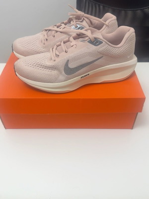 Nike Air Zoom Pegasus 40 women's sneakers, size 42, nude pink