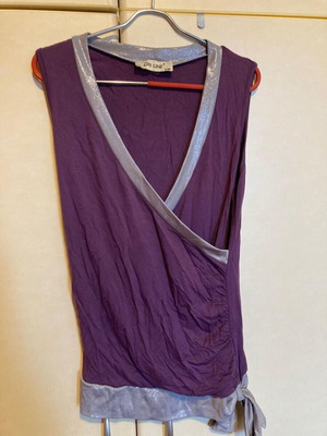 On Line women's blouse like new, purple and silver, size M