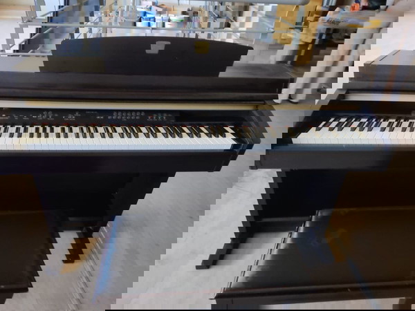 Yamaha Clavinova ηλεκτρικο πιανο