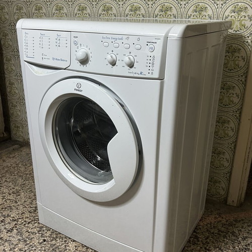 Indesit IWC60851 washing machine 6kg A+ class like new