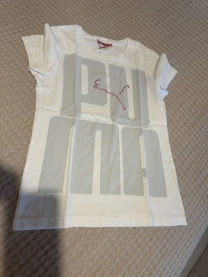 Puma T-shirt size M white like new
