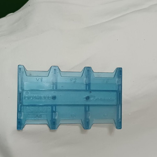Olympus memory card case like new, transparent blue for 6 cards