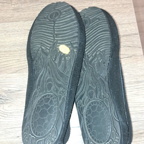 Manitobah Mukluks women's moccasins like new, black leather, size 39
