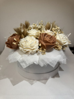 Wax flower bouquet new with wick and aroma