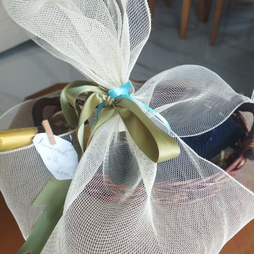 Festive Gift Set Samos Vin Doux and Navy Blue Gloves New