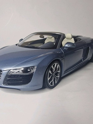 Kyosho Audi R8 Spyder 09217BL metal model scale 1:18 new