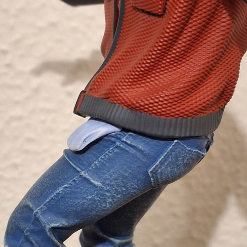 Marty McFly Hoverboard Statue Back to the Future II 1/10 Scale like new