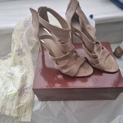 Women's sandals used, pack of sizes 38 and 39