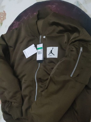 Nike Jordan Essentials XL reversible jacket with gift socks new, brown