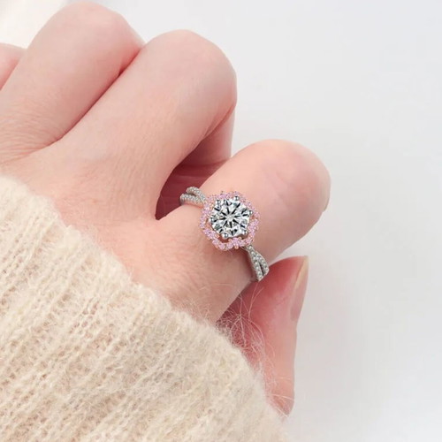 Silver S925 ring with Moissanite and pink halo