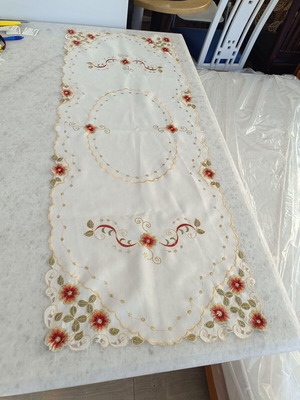 Decorative runner with embroidery and cutwork, used, 110×42 cm