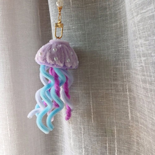 Jellyfish keychain made to order, multicolor