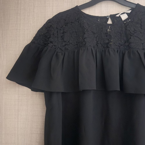 H&M black dress with ruffles and lace size 44 midi length like new
